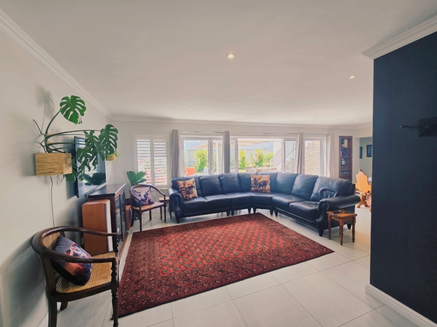 3 Bedroom Property for Sale in Kingswood Golf Estate Western Cape